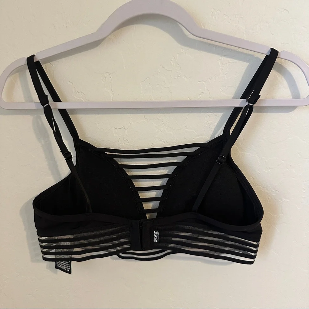 VS Pink Ultimate Ladder Front Sports‎ Bra Black Bralette Racerback Size Small